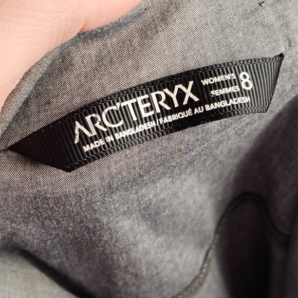 Arcteryx Light Grey Short Sleeve Collared Dress Sz 8 - Picture 5 of 8